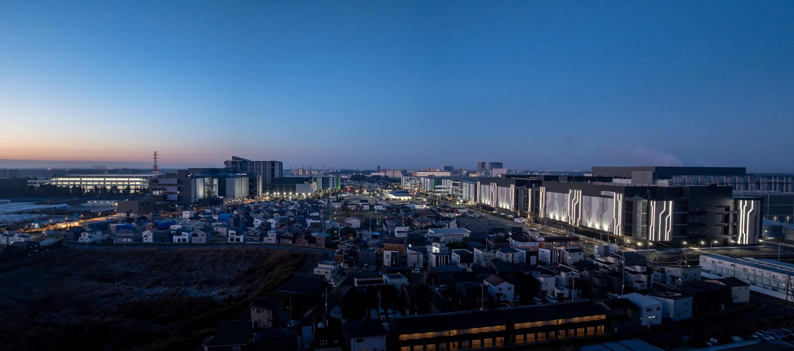 グッドマンビジネスパークの夕景パノラマ